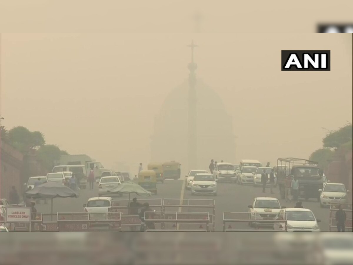 Delhi experiences slight improvement in air quality, AQI down from 'severe' to 'poor'