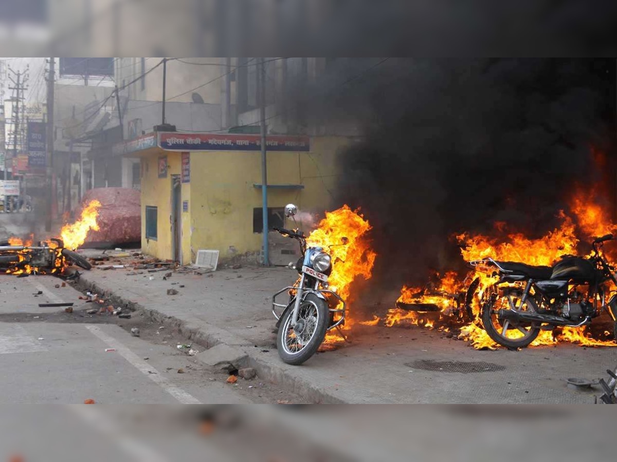 UP govt to seize property of 498 protesters for violence, arson