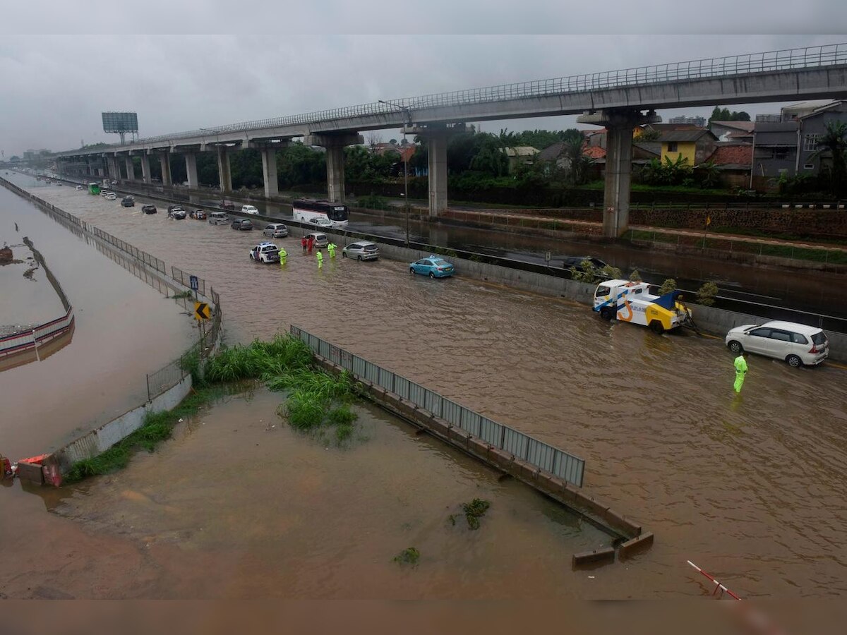Jakarta: At least nine dead after floods engulf Indonesia's capital on New Year's Eve