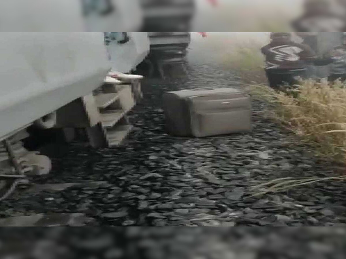 Eight coaches of Mumbai-Bhubaneswar LTT Express derail in Odisha, 40 injured