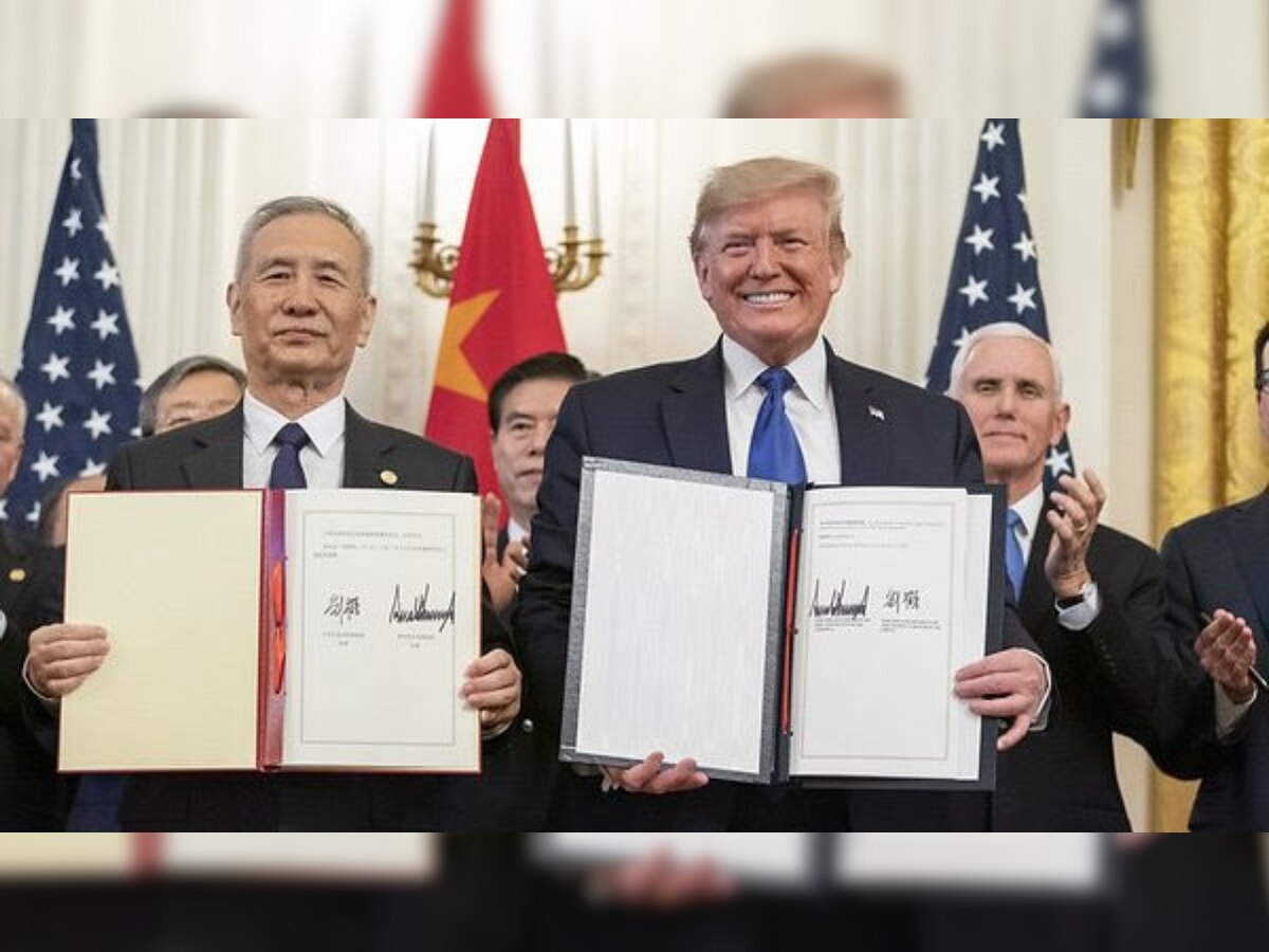 Trump signs US-China 'phase-one' trade deal 