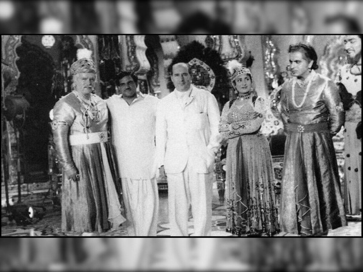 Rishi Kapoor shares rare throwback photo when Italian filmmaker Roberto Rossellini visited Mughal-e-Azam sets