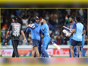 WATCH: Rohit Sharma lights up Seddon Park with sixes during India's first-ever T20I super over win