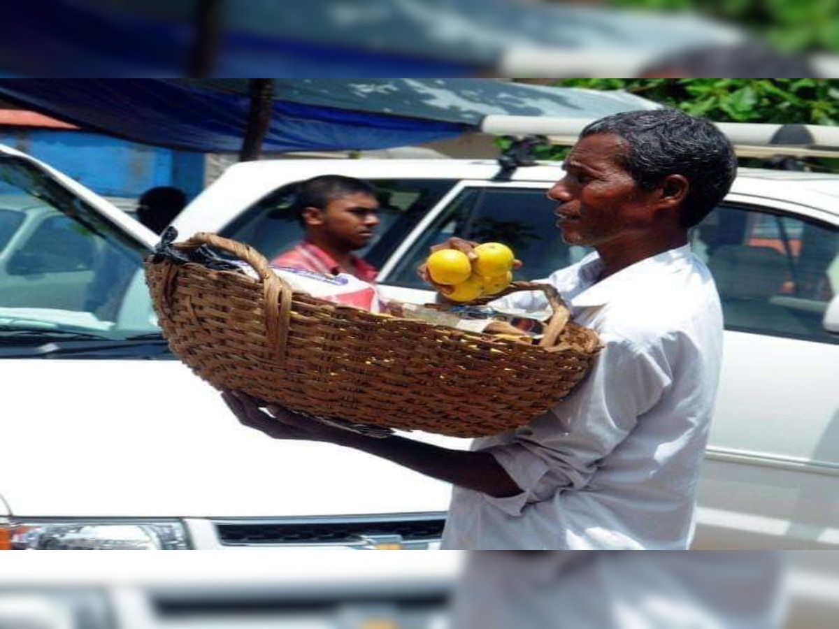 Twitter heaps praises for Karnataka orange seller who won Padma Shri for giving free education to children