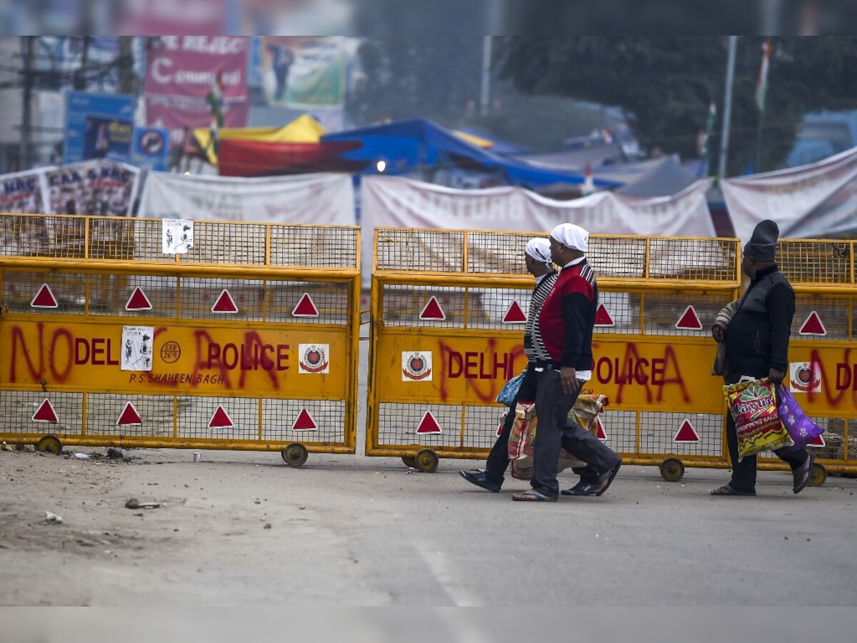 Connecting road near Shaheen Bagh protest site opened, blocked again