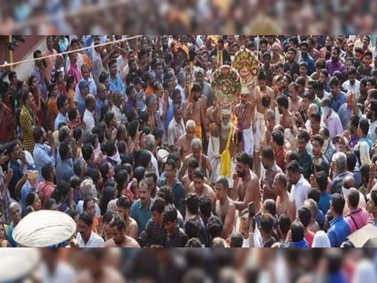 Sea of devotees gather at Arattu festival in Kerala amidst coronavirus fears; flouts govt guidelines