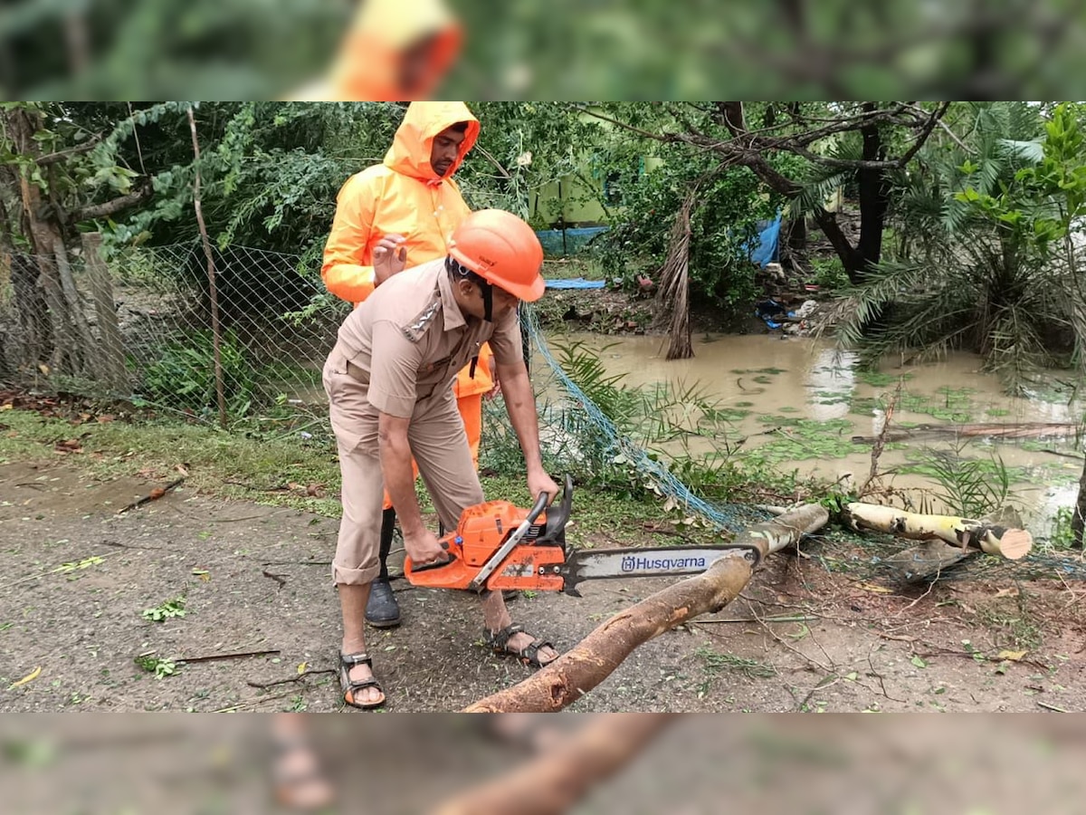 Centre reviews progress of relief, restoration work in cyclone-hit West Bengal