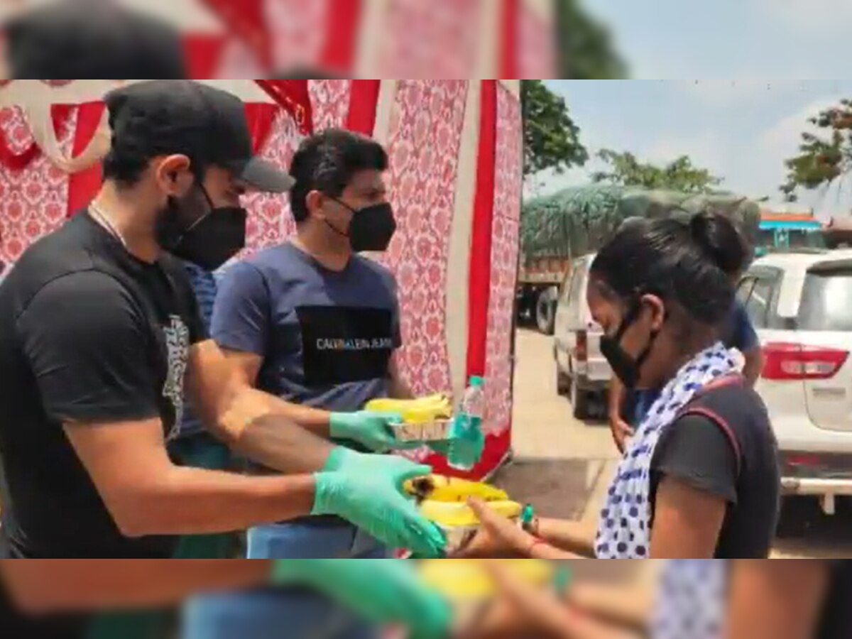 'We are in this together': WATCH Mohammad Shami distributes food packets and masks in Uttar Pradesh