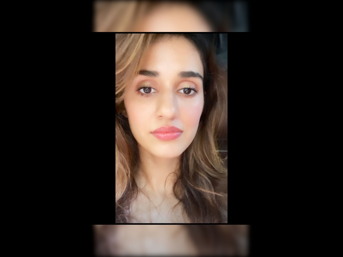 Tiger Shroff surprises Disha Patani with 'Naturo Uzumaki' birthday cake