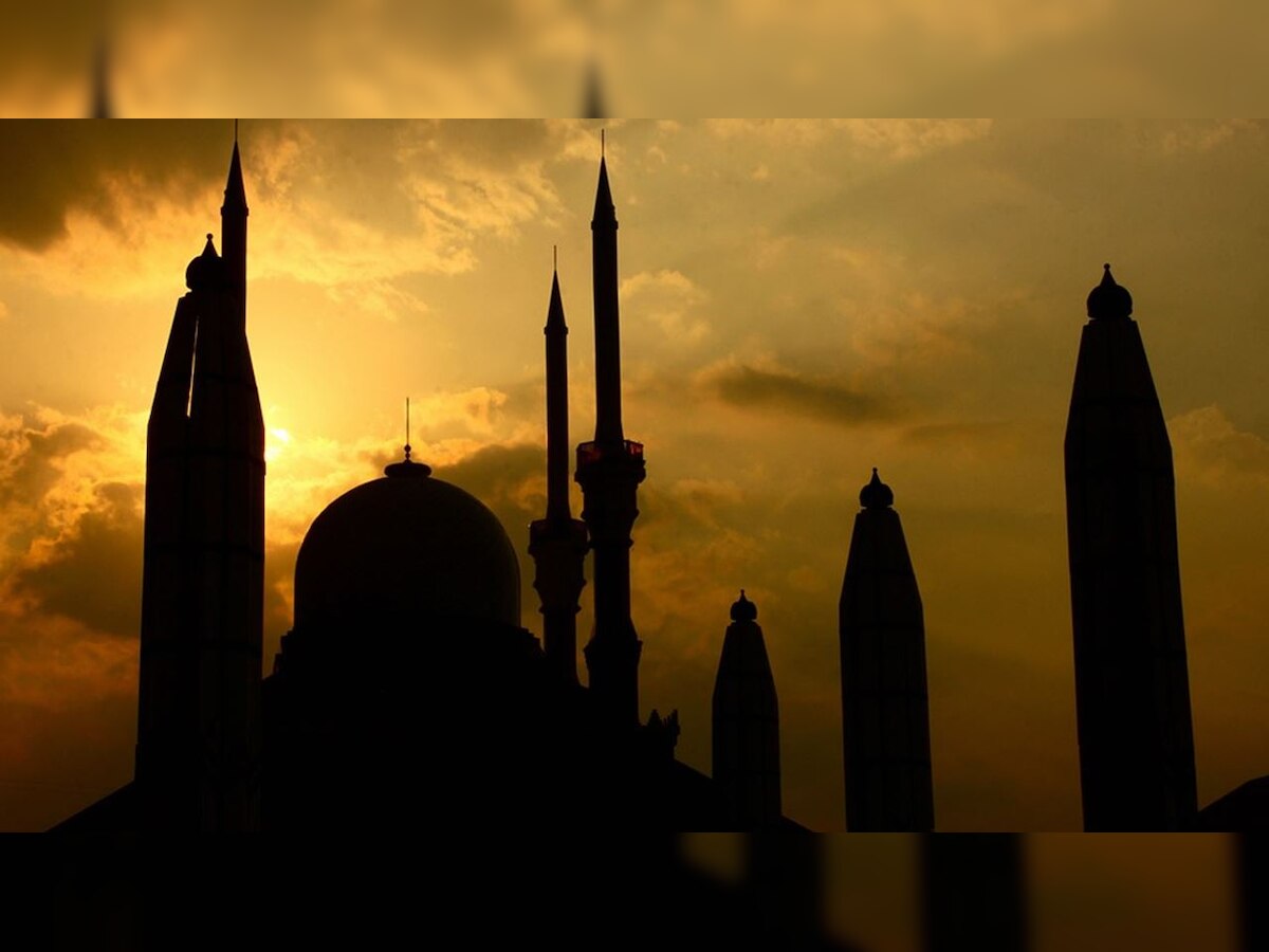 Kerala mosque starts smart card system to avoid crowding
