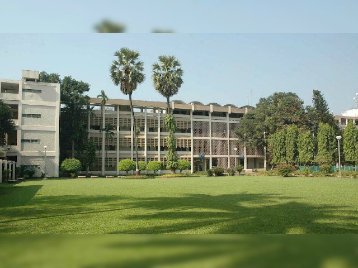 IIT-Bombay scraps face to face lectures till end of year, to run semester in 'online mode'