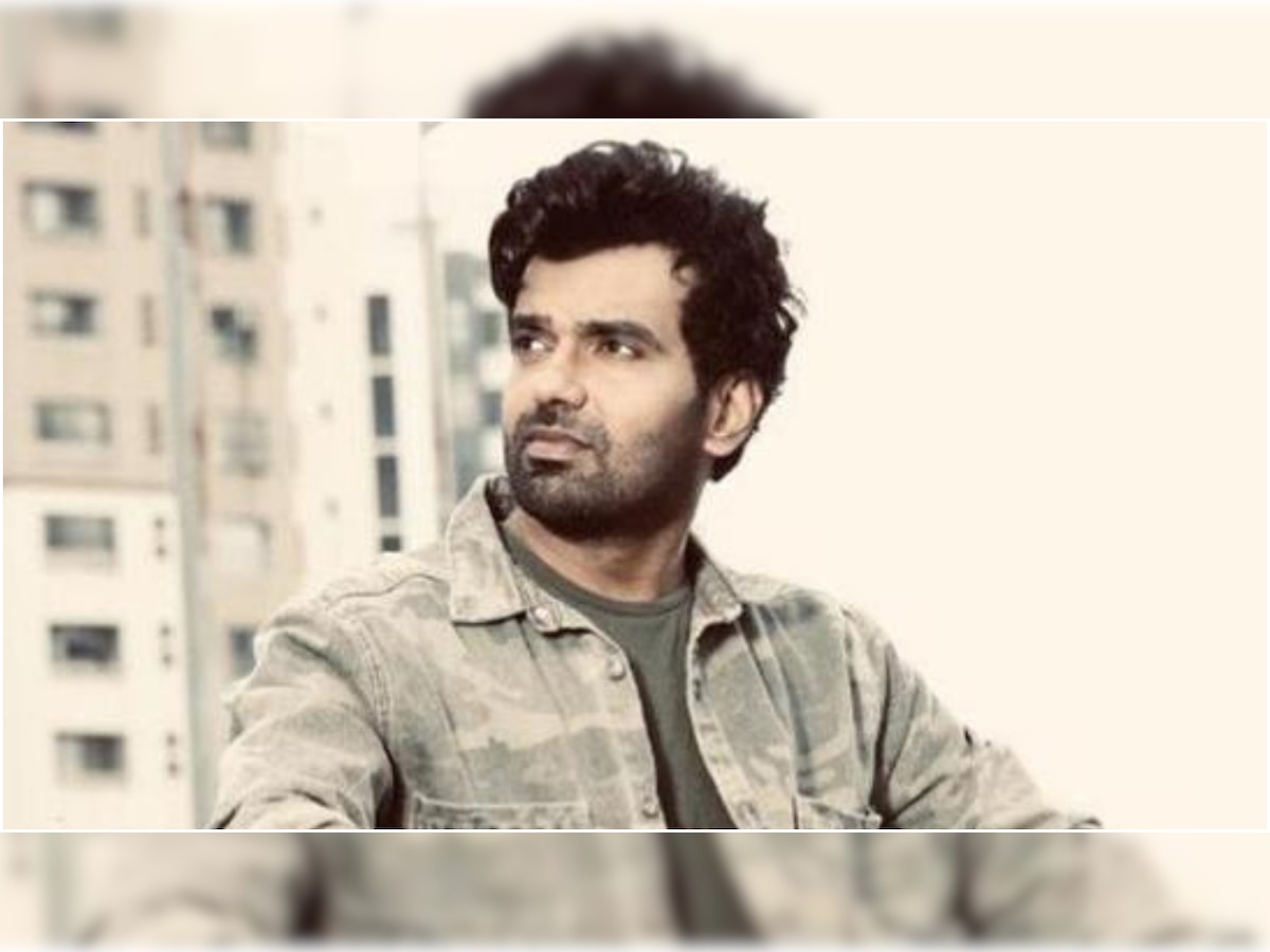 Netizens trend Abhishek Singh IAS in appreciation for his short film 'Chaar Pandrah', encourage fresh talent