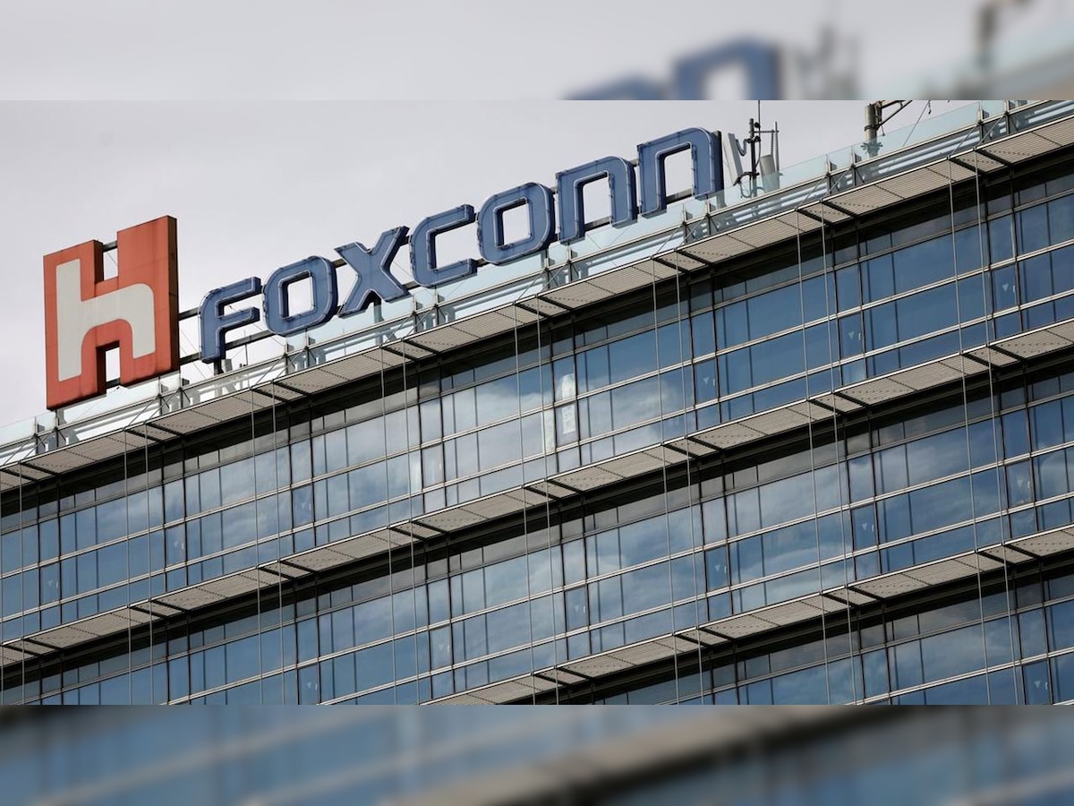 Apple supplier Foxconn to invest $1 billion to expand plant in India: Sources