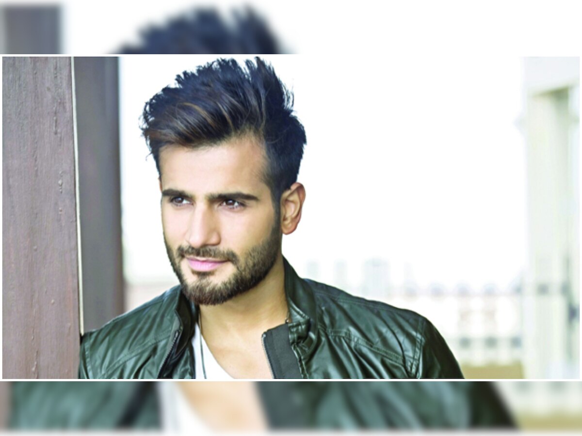 Karan Tacker moves to Lonavala after 5 residents test positive for coronavirus in his Mumbai apartment complex