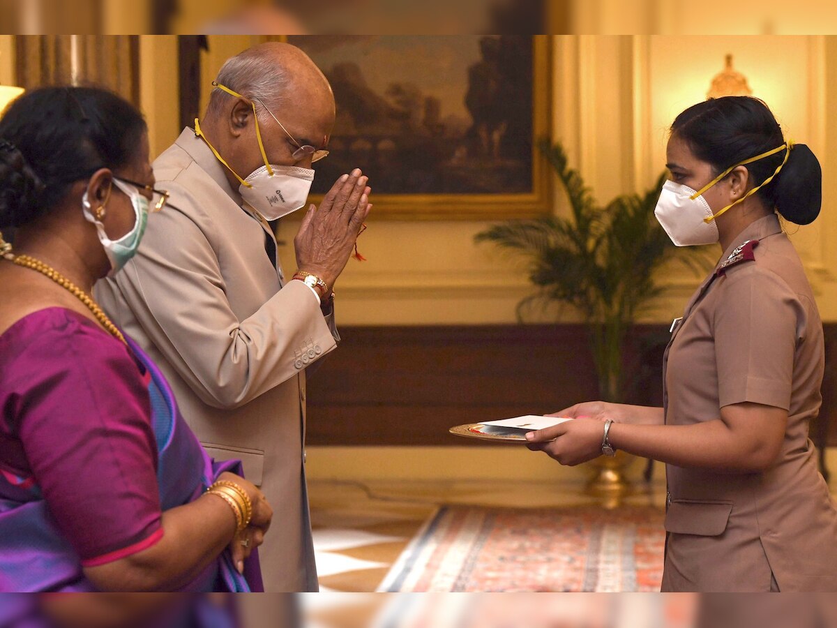 President Kovind celebrates Rakshabandhan with nurses