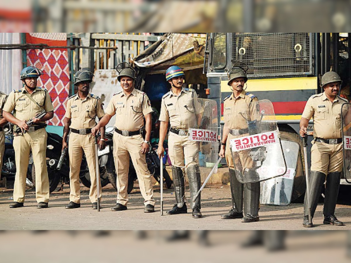 Maharashtra Police: Three more personnel die of COVID-19; death toll in force mounts to 121