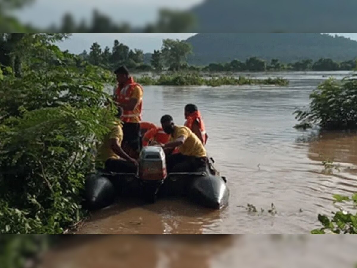 Heavy rain triggers flood in Odisha's Bhadrak district, water-level of Baitarani river rises