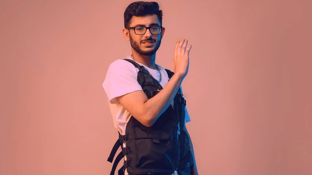 Carryminati sales pink glasses