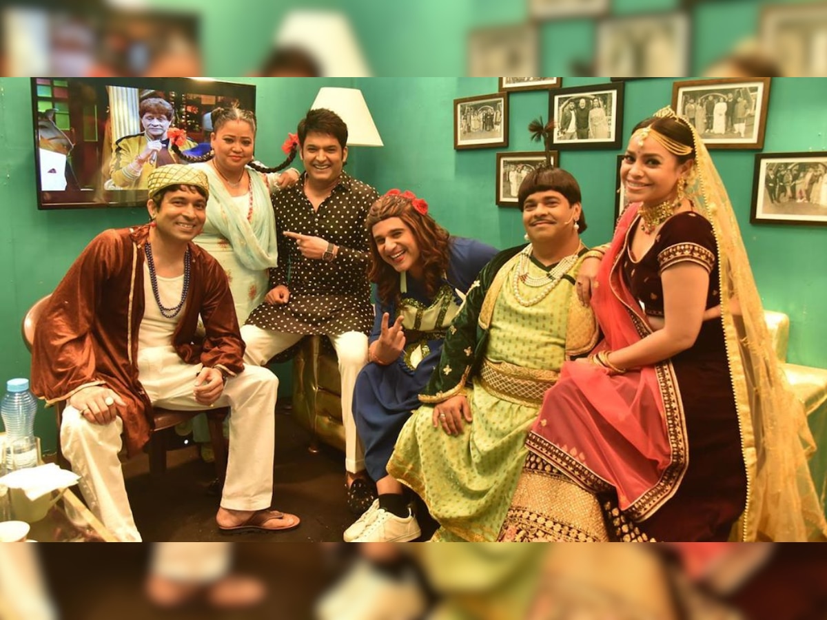 'The Kapil Sharma Show' team poses with 'Mahabharat' actor in backdrop; comedian asks fans 'guess who?'