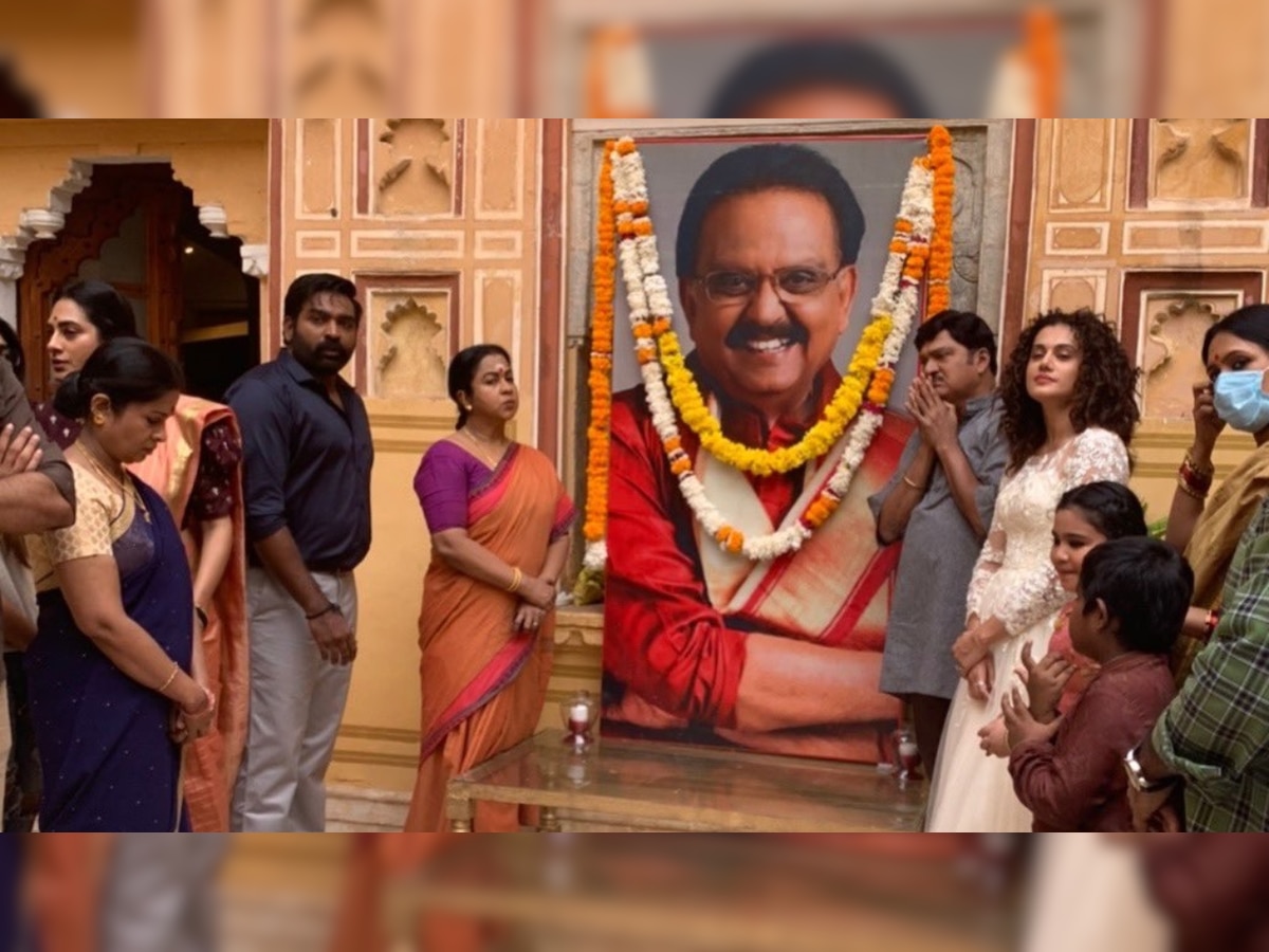 Vijay Sethupati, Taapsee Pannu, Radikaa Sarathkumar pay tribute to SP Balasubrahmanyam on sets of their film