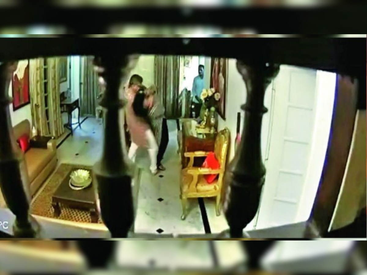 MP: DG rank officer assaults wife after she catches him at another woman's house, video captured on CCTV