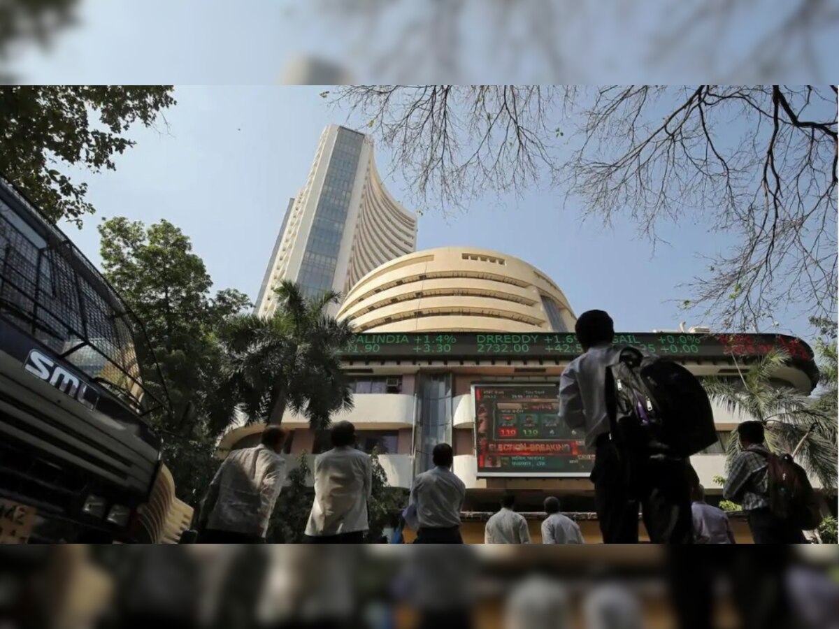 Nifty, Sensex end higher as banks surge on government support hopes