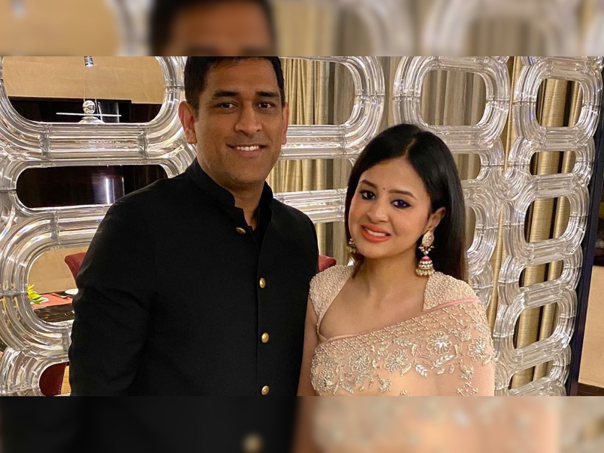 Mahendra Singh Dhoni to produce web series; wife Sakshi Dhoni dishes out details