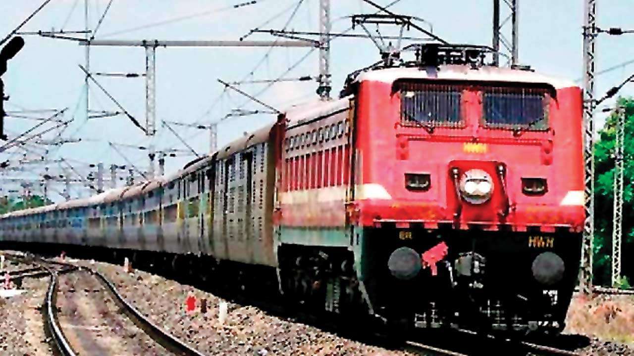Railway Ministry's private player train project receives 120 ...