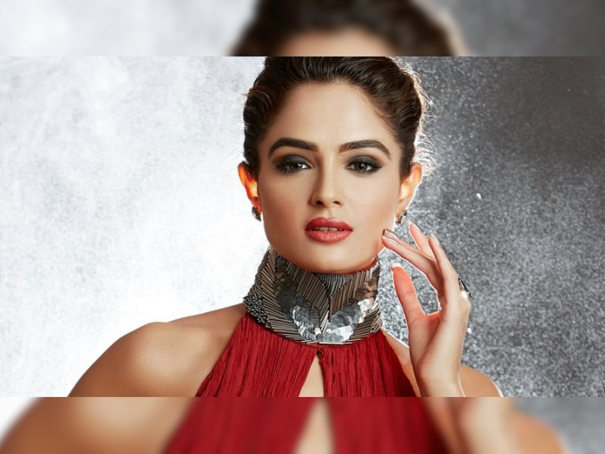 Asmitha Actress 60 Photos - Moonagedaydream.film