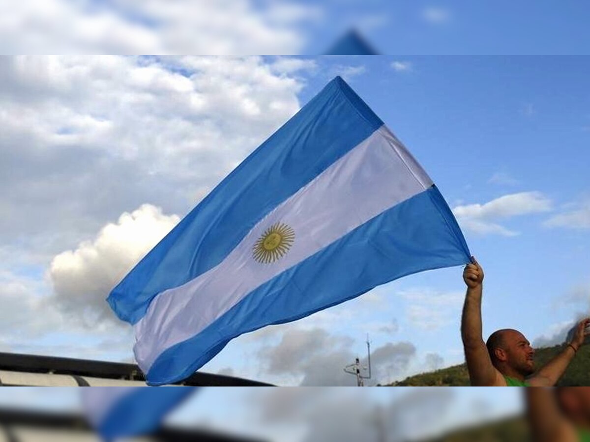 200 years after the first raising of the Argentine flag in Malvinas