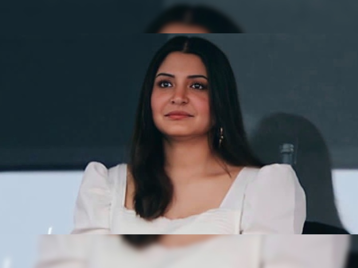 Anushka Sharma Nude Videos - Photos: Anushka Sharma is a vision in white at RCB vs DC match; fans call  her 'angelic beauty'