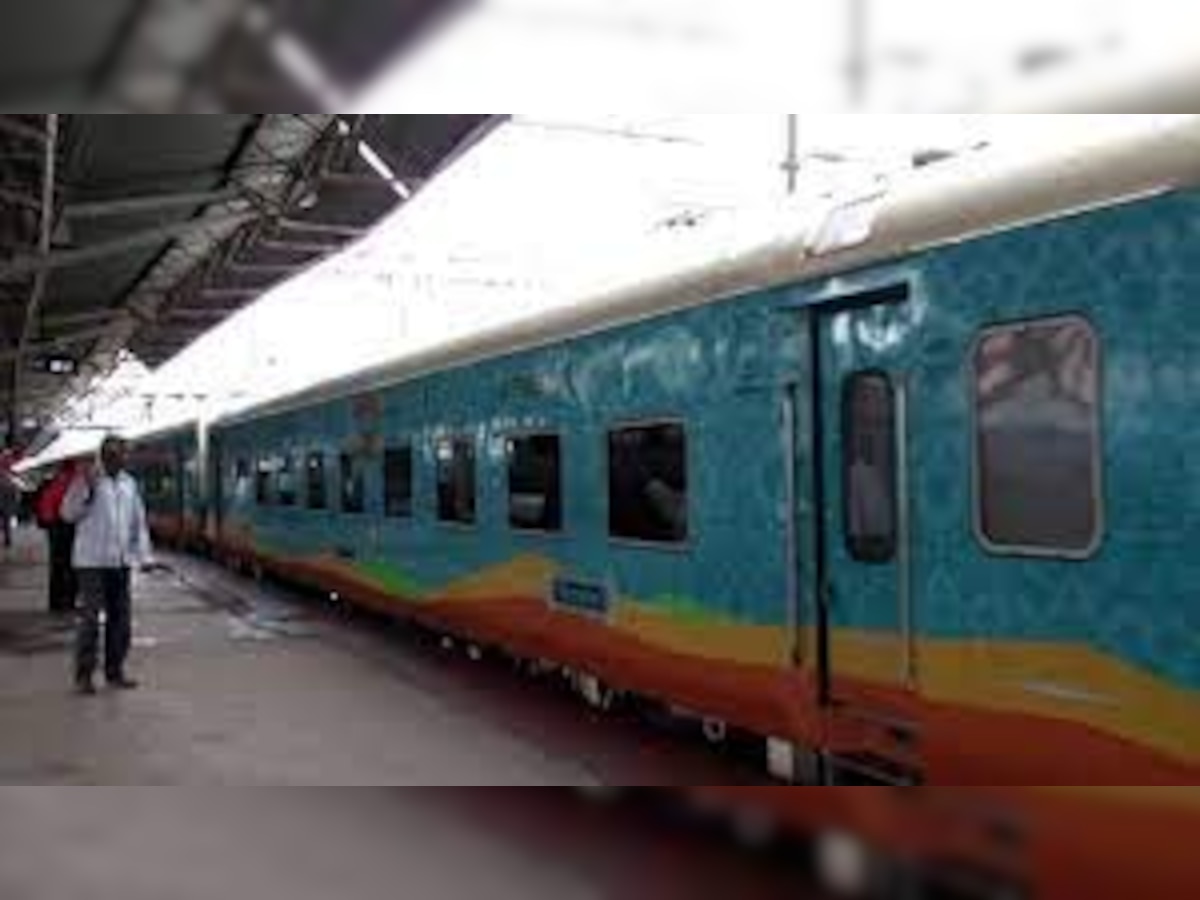 Humsafar train splits into two, creates panic among passengers