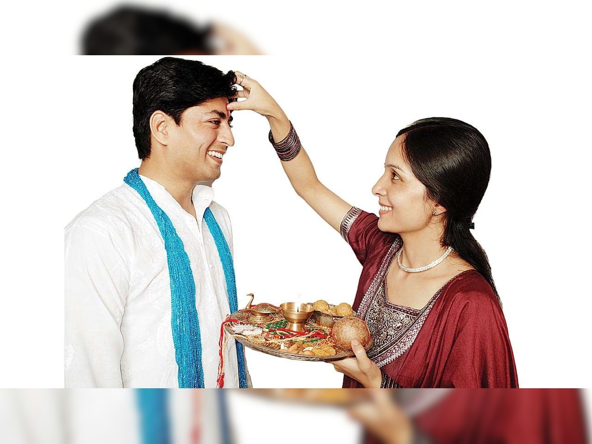 Bhai Dooj 2020: Wishes, Greetings, Whatsapp messages for your brother