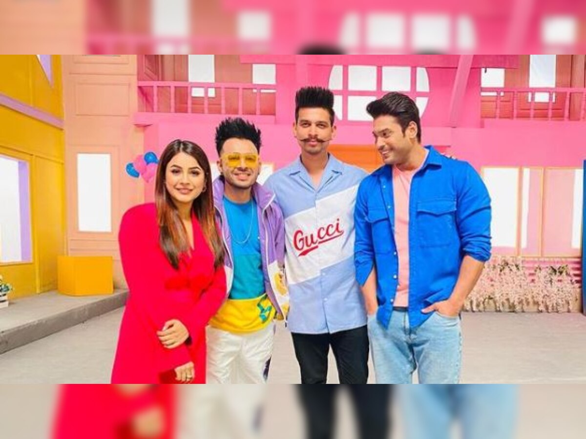Sidharth Shukla has his eyes on Shehnaaz Gill in latest photo, fans say 'camera saamne hai'