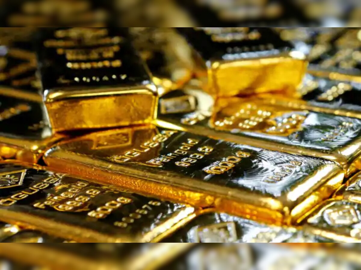 Chennai custom officials seize gold worth Rs 73.12 lakh from three women passengers 