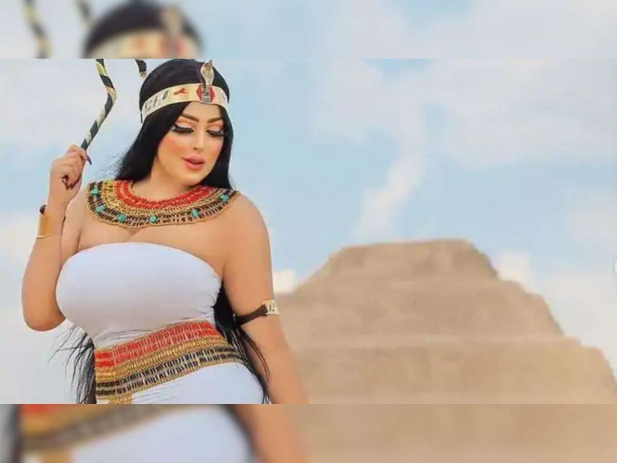 Pyramid photoshoot lands model, photographer behind bars in Egypt