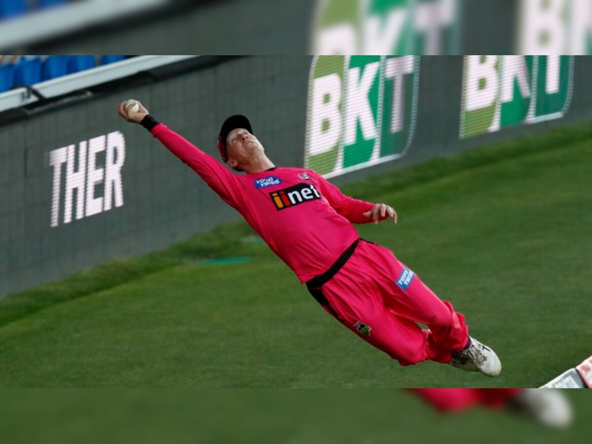 Big Bash League 10: Watch ’Superman’ Jordan Silk’s brilliant fielding that left Glenn Maxwell stunned