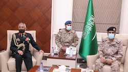 Army chief Naravane meets top Saudi Generals, discusses defence cooperation