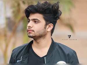 entrepreneur-turned-fashion-influencer-rehan-tagale-has-got-wardrobe