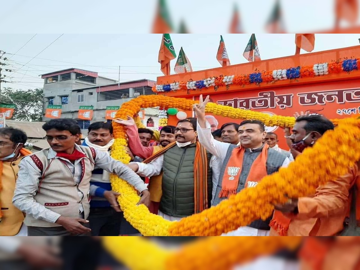 Suvendu Adhikari mocks TMC for banners with Mamata Banerjee pictures