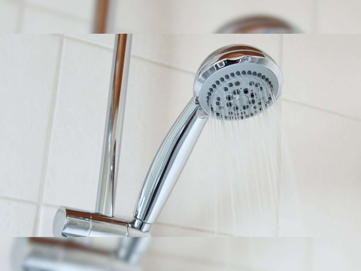 Here's why you should not bathe everyday in winters