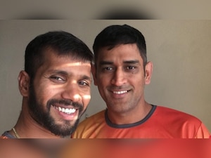 What is 'Dinda Academy' and why was the pacer always trolled?