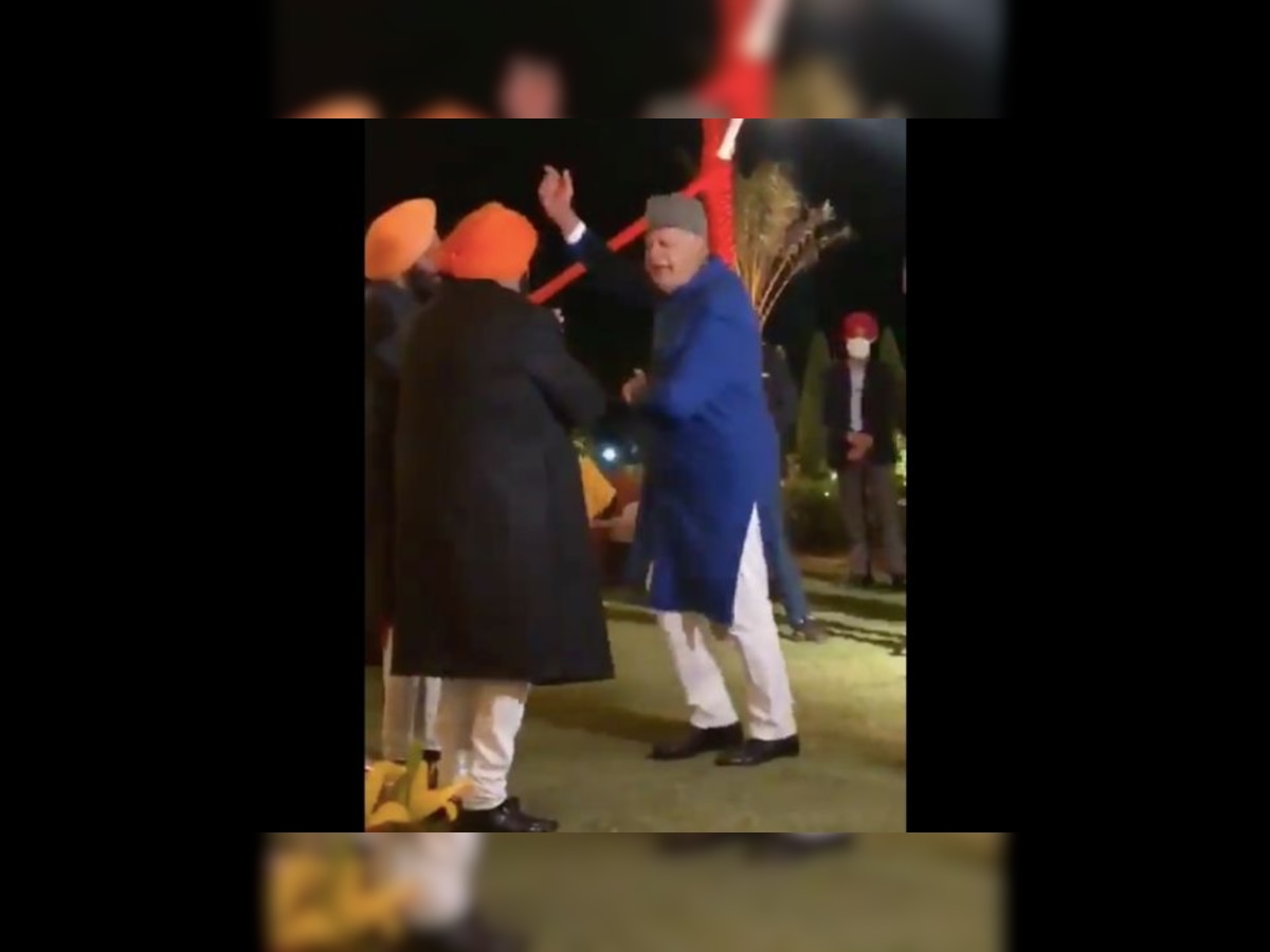 Watch: Farooq Abdullah and Punjab CM Amarinder Singh dance to 'Aaj kal tere mere pyar ke charche'