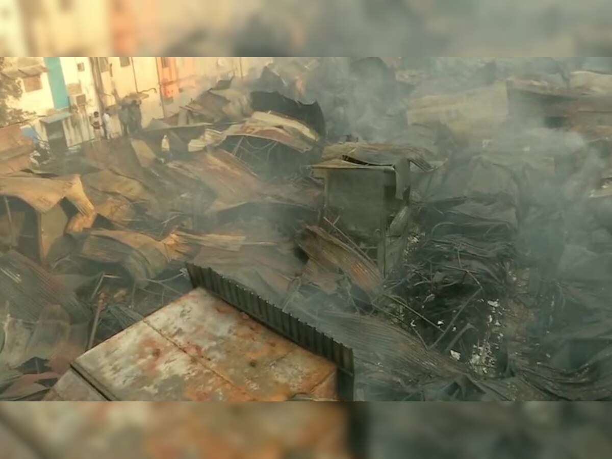 Fire guts over 500 shops at Pune's Fashion Street market