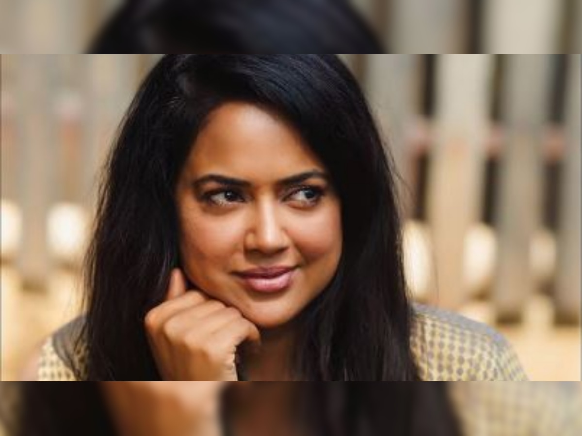 'From padded bras to freedom to be me,' Sameera Reddy celebrates her 'imperfectly perfect' self