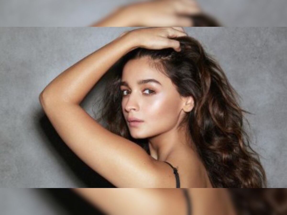 Watch Alia Bhatt speak Telugu as she announces 'Gangubai Kathiawadi' teaser to be out with 'Vakeel Saab'