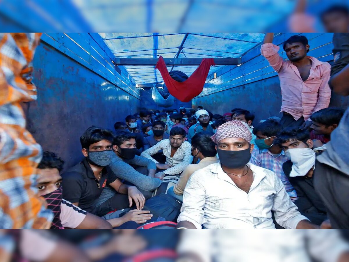 Migrant workers spotted leaving Noida, administration refutes flee related to COVID-19