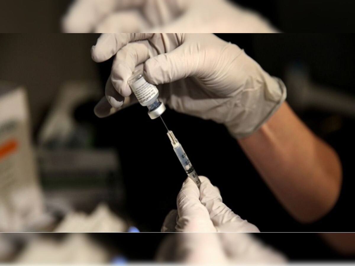 Delhi starts two control rooms to manage COVID-19 drugs - Check helpline numbers