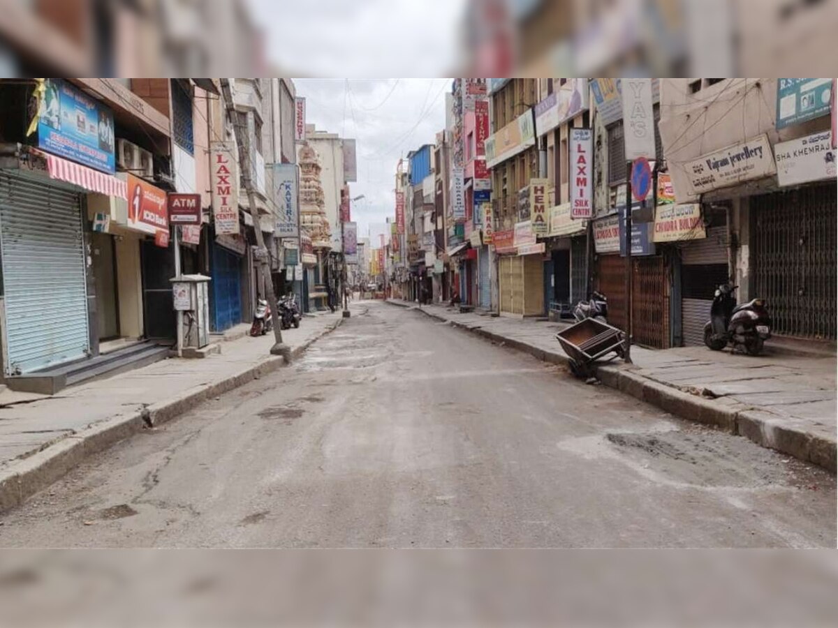 Weekend lockdown in UP, night curfew in districts with over 500 cases