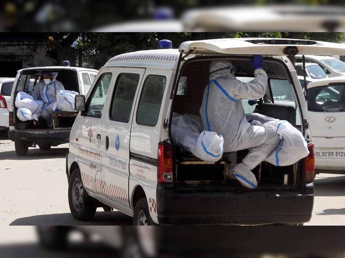 Shocking! Bodies of 22 COVID-19 fatalities stuffed into a one ambulance in Maharashtra